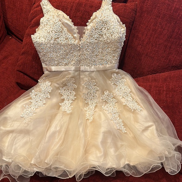 One used - Picture 5 of 17